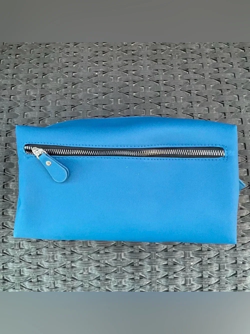 Rae Dunn Blue ‘Stash’ cosmetic bag. (159)